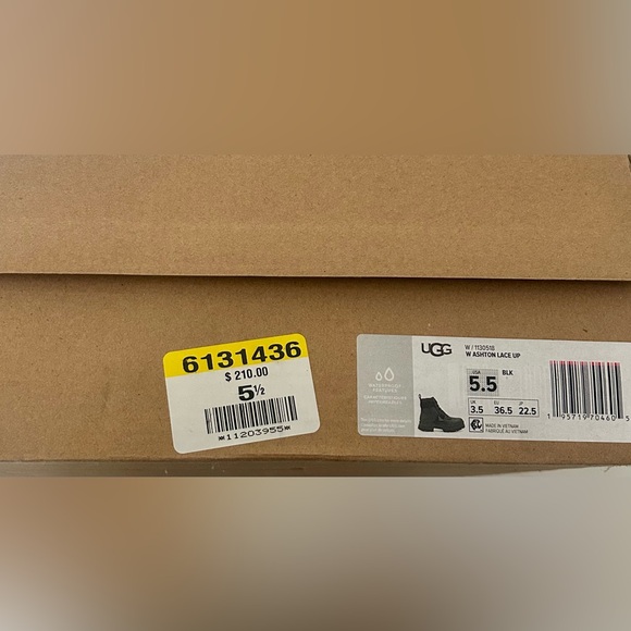 UGG Boots! - Picture 2 of 6